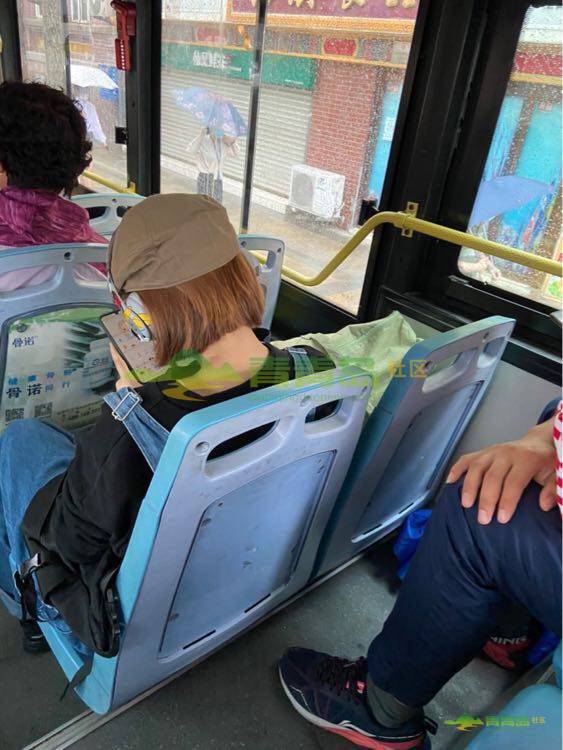 这种人的素质太差了希望此类事情不要再发生